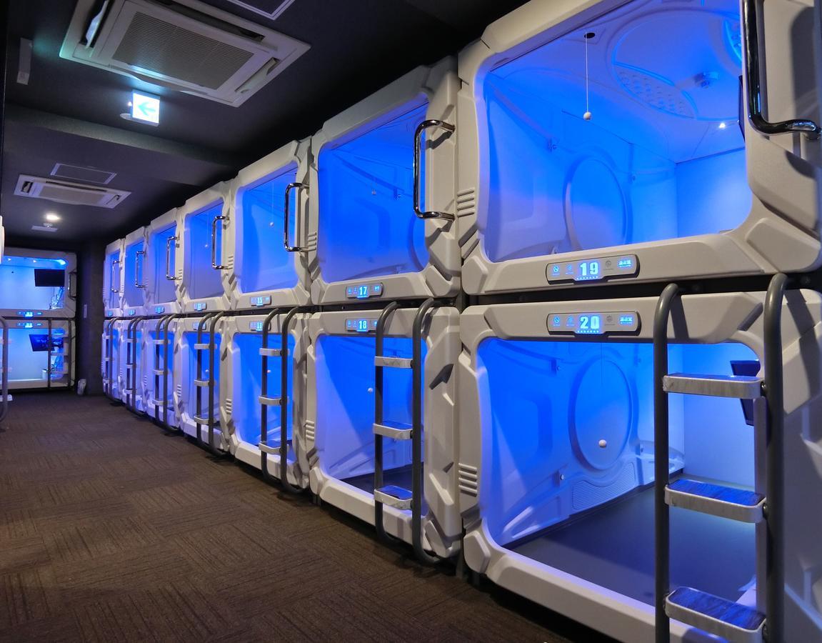 Capsule Hotel Manyudo Kyoto Dış mekan fotoğraf