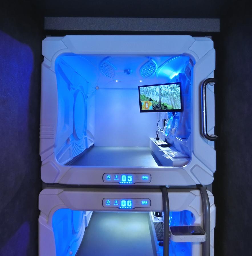 Capsule Hotel Manyudo Kyoto Dış mekan fotoğraf